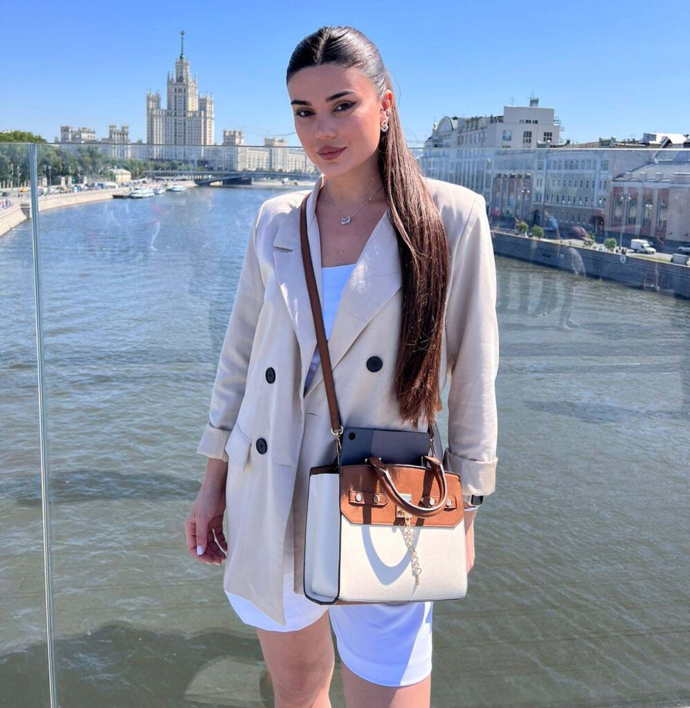 Moskova’da Tercüman Naile