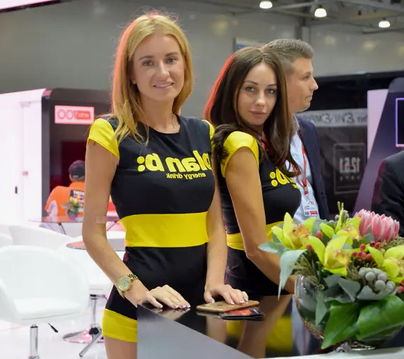 Expocentre'da BUYBRAND EXPO Moskova Fuarı için Rus Türk Tercüman Hostes