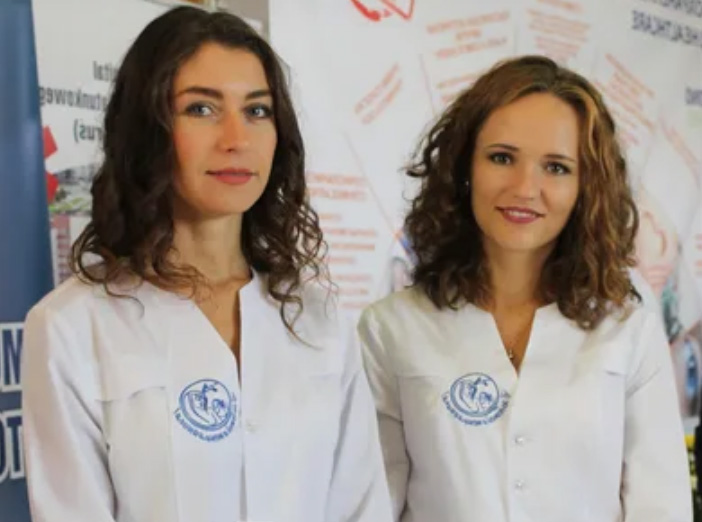 Crocus Expo'daki Agros Moskova Ticaret Fuarı için Rus Tercüman Stand Yardımcısı Hostesi