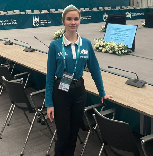 Moskova Rusya’da Rusça Türkçe Tercüman Arina Ka.